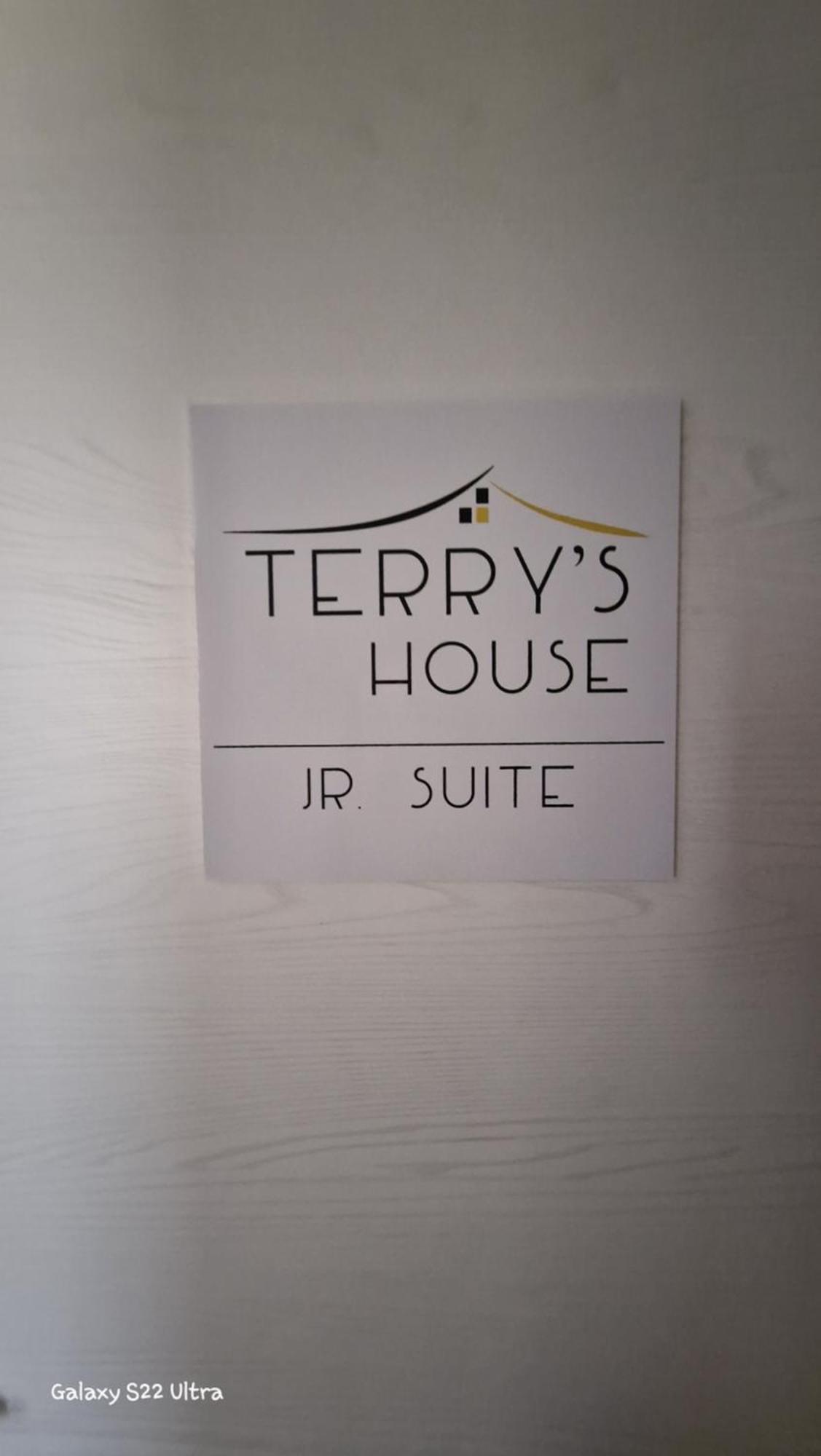 Terry'S House Hotel Nuoro  Exterior photo